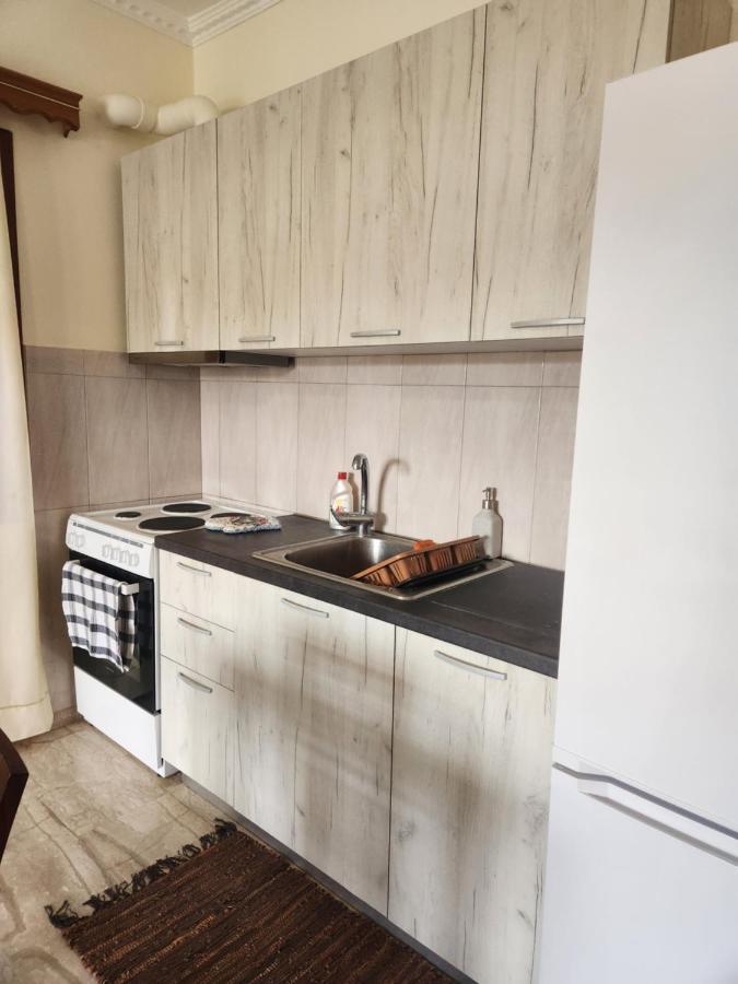 Cozy Apartment In Nea Kios Zewnętrze zdjęcie